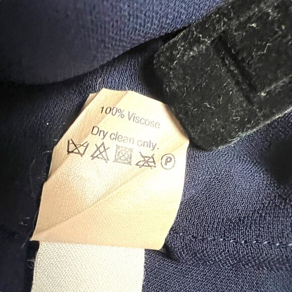 J. Crew Blouse Navy Blue Crepe V-Neck Sleeveless Drape Pintuck Work Top Womens 0 - Picture 9 of 10